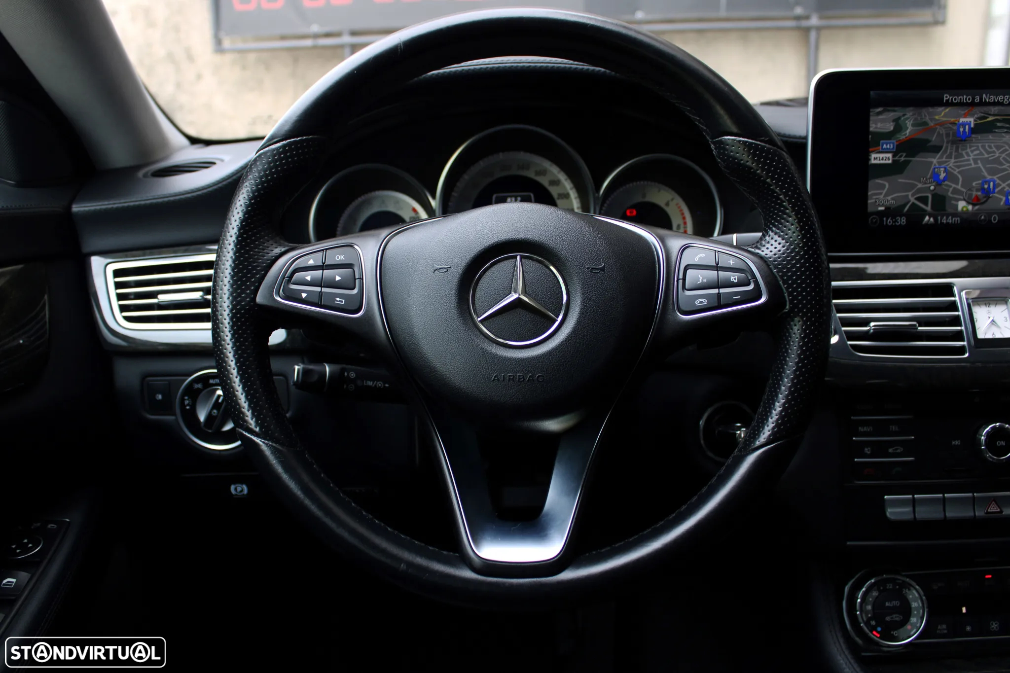 Mercedes-Benz CLS 350 BlueTEC - 31
