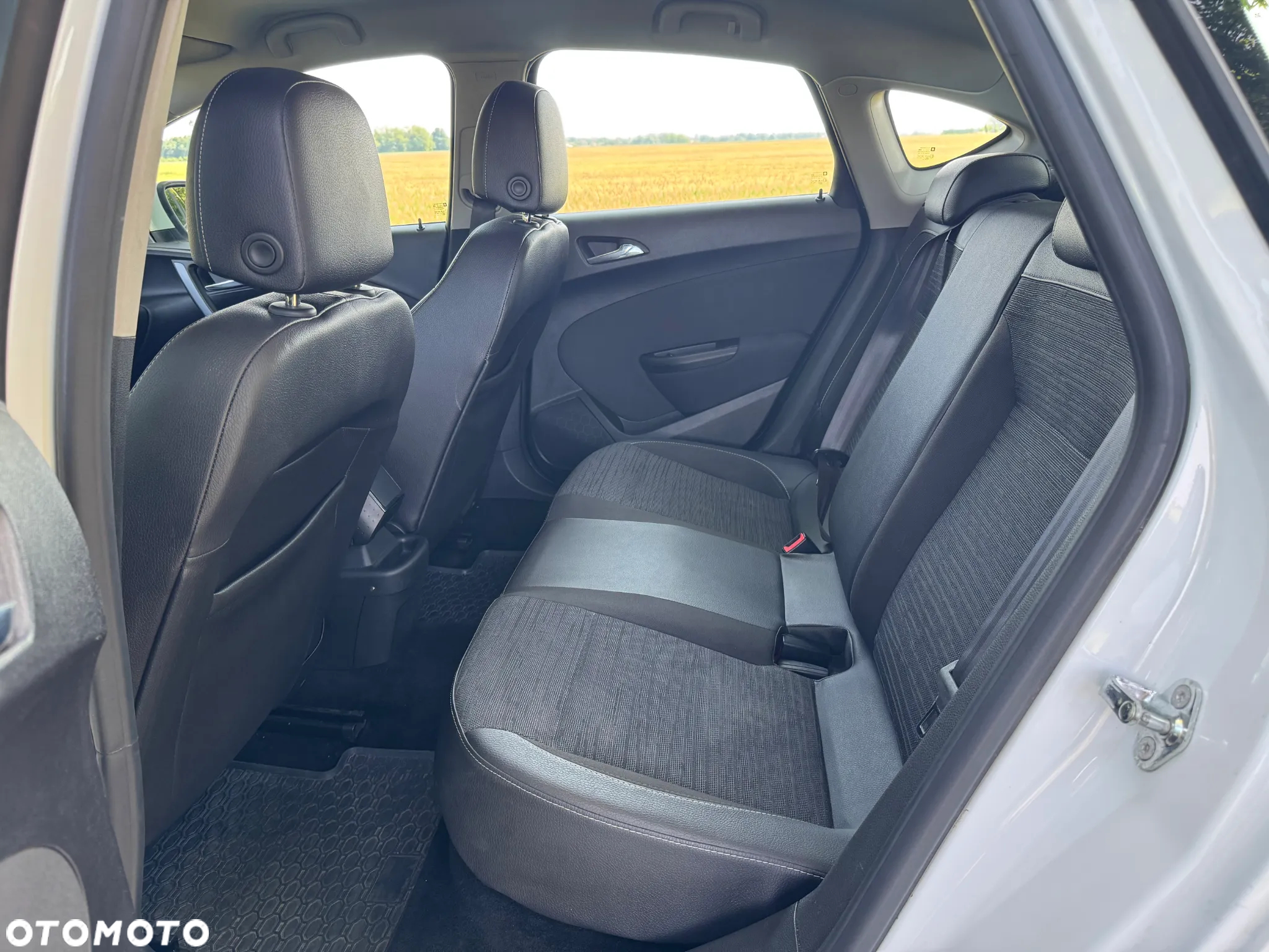 Opel Astra IV 1.4 T Active - 15