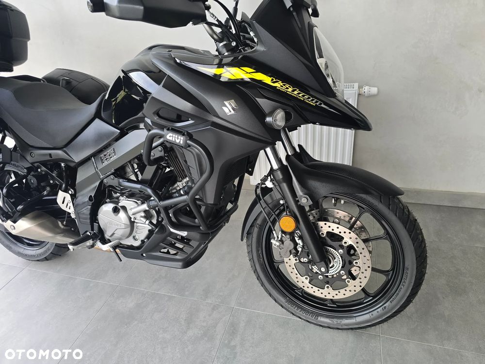 Suzuki V-STROM - 32