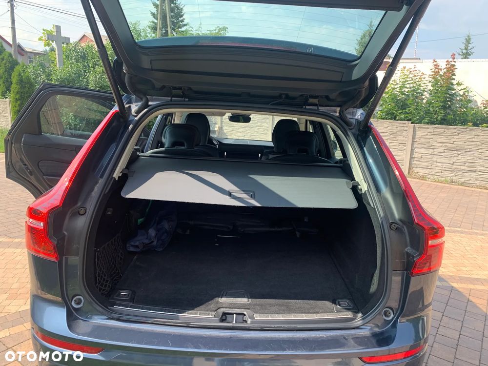 Volvo XC 60 B4 D AWD Momentum Pro - 13