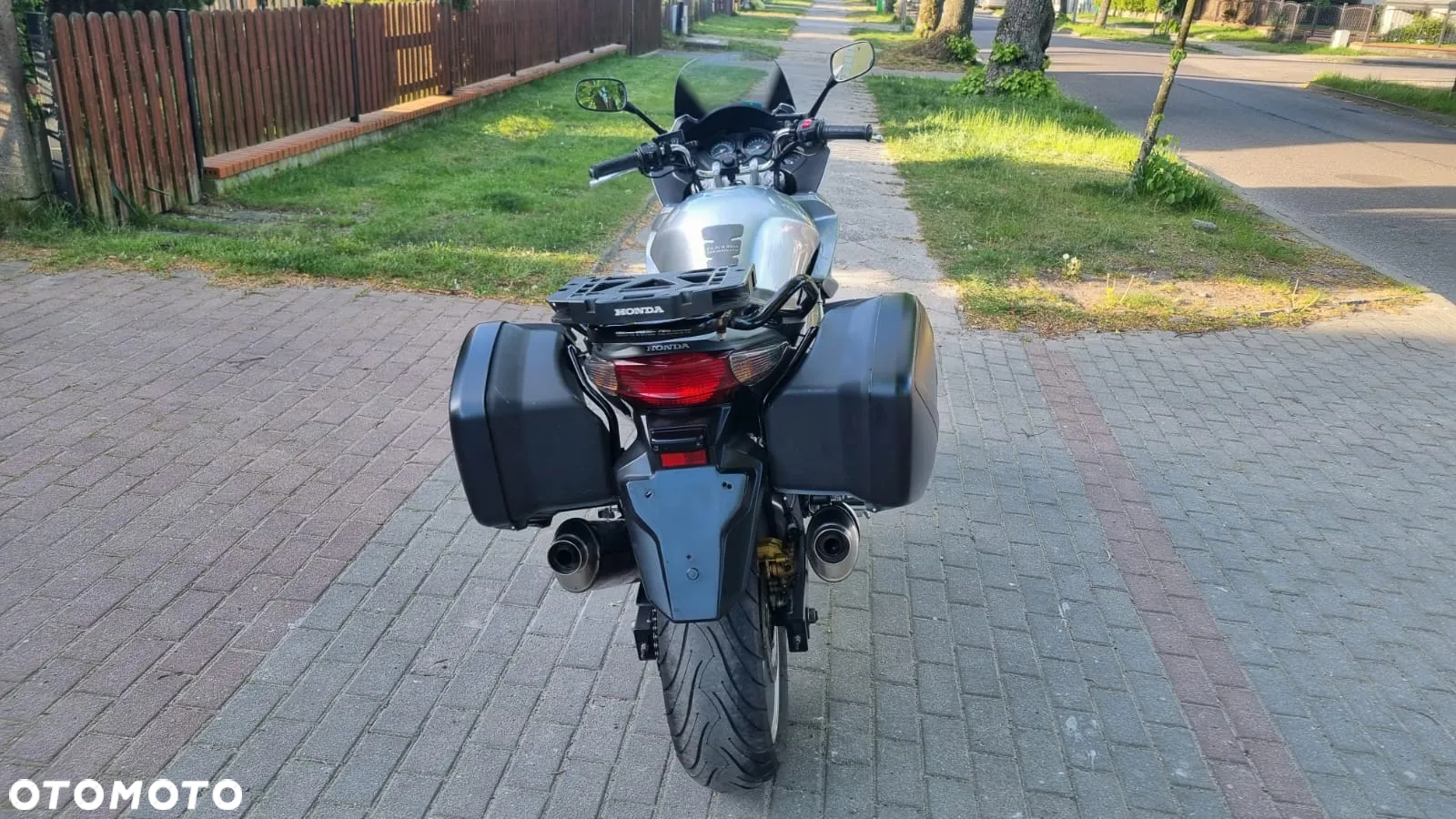 Honda CBF - 36