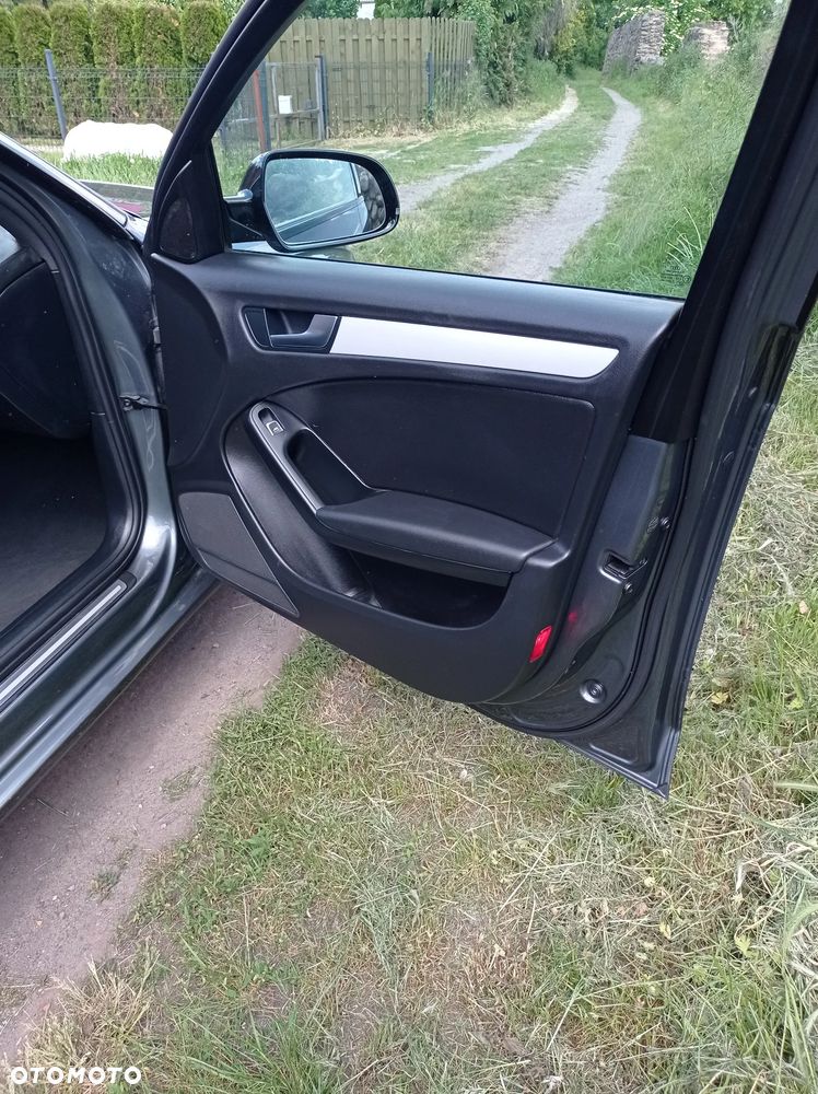 Audi A4 Limousine 2.0 TDI DPF clean diesel multitronic S line Sportpaket - 27