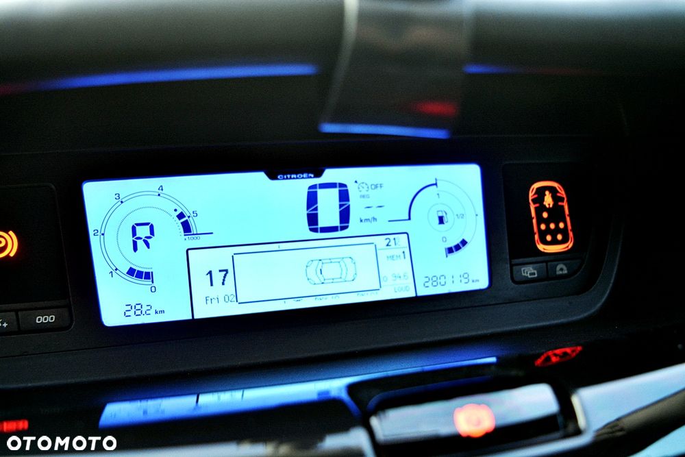 Citroën C4 Grand Picasso 2.0 HDi FAP Exclusive - 9