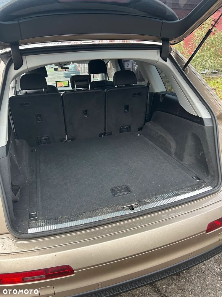 Audi Q7 - 12