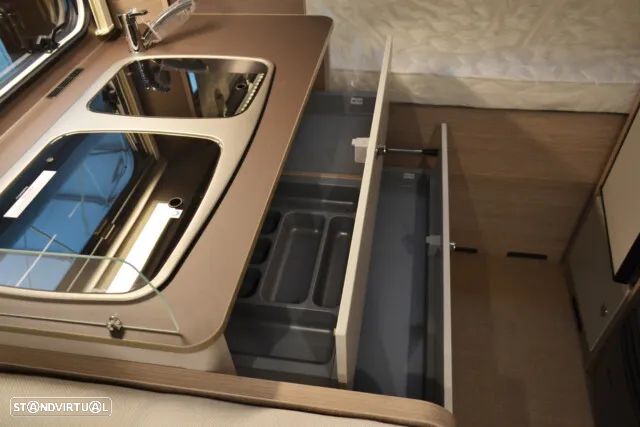 Burstner Premio 395 TS - 14