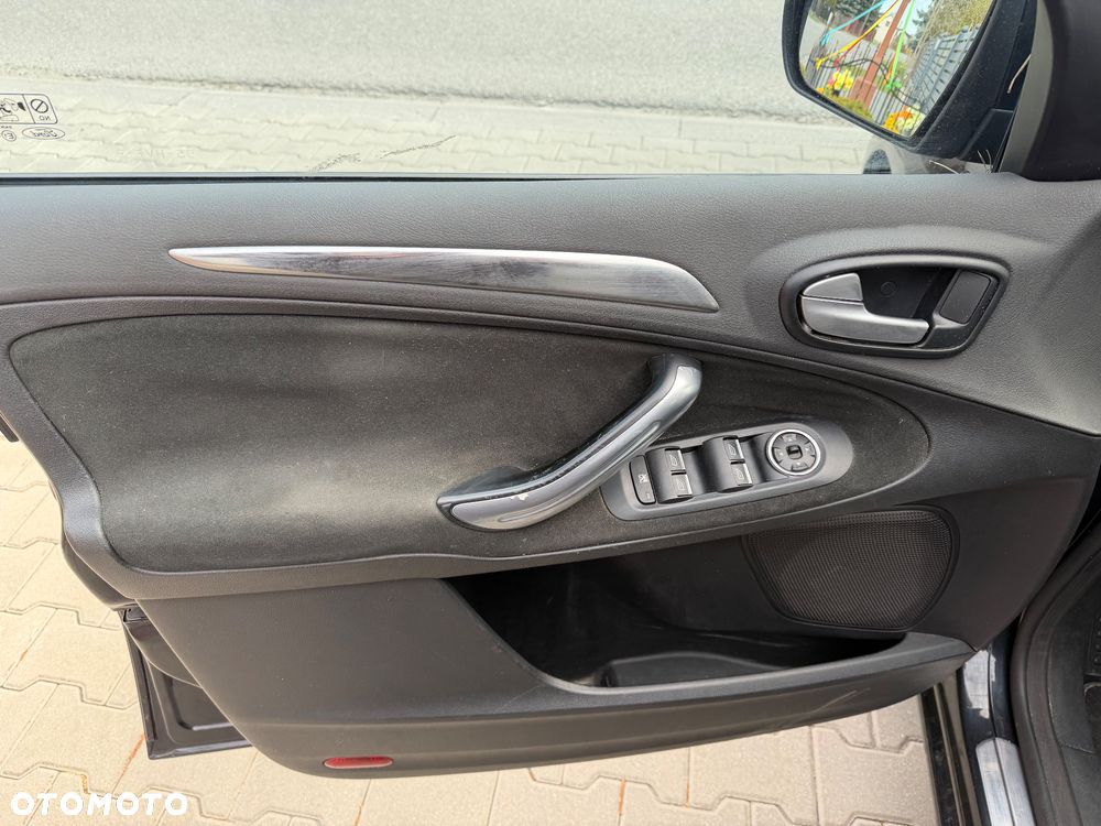 Ford S-Max 2.0 Viva Titanium - 17