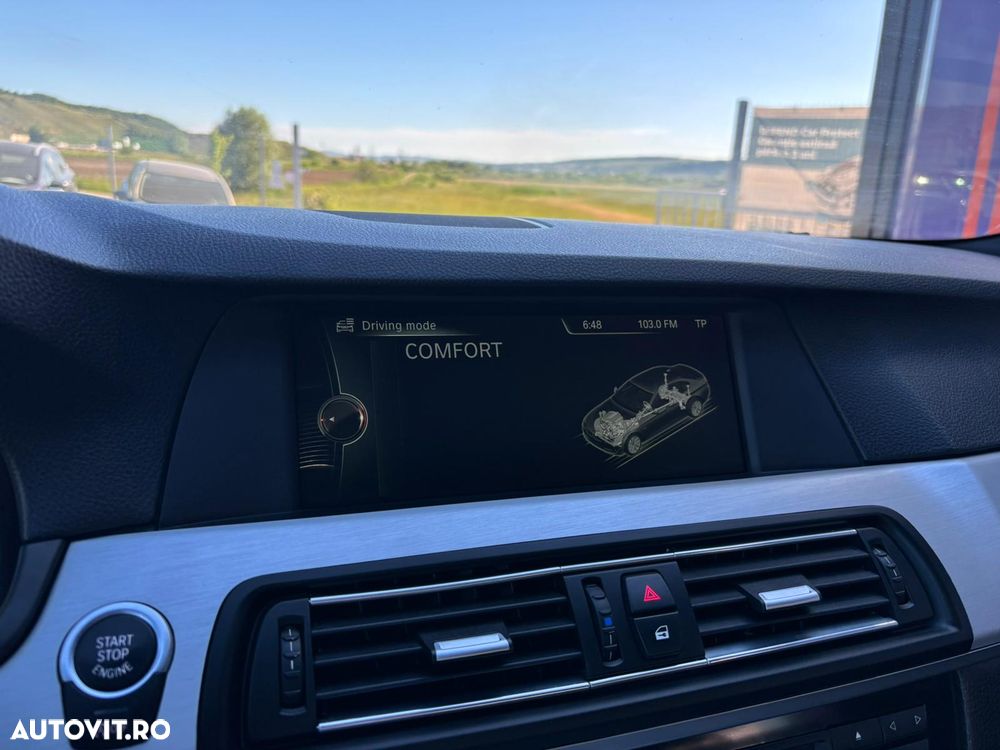 BMW Seria 5 520d Sport-Aut. - 25