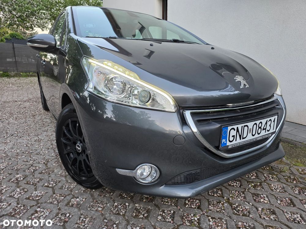 Peugeot 208 1.2 VTi Allure - 38