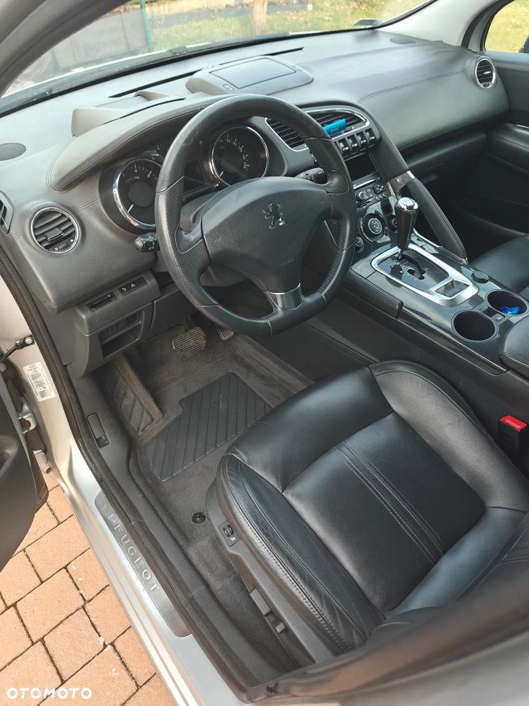 Peugeot 3008 1.6 Premium - 11