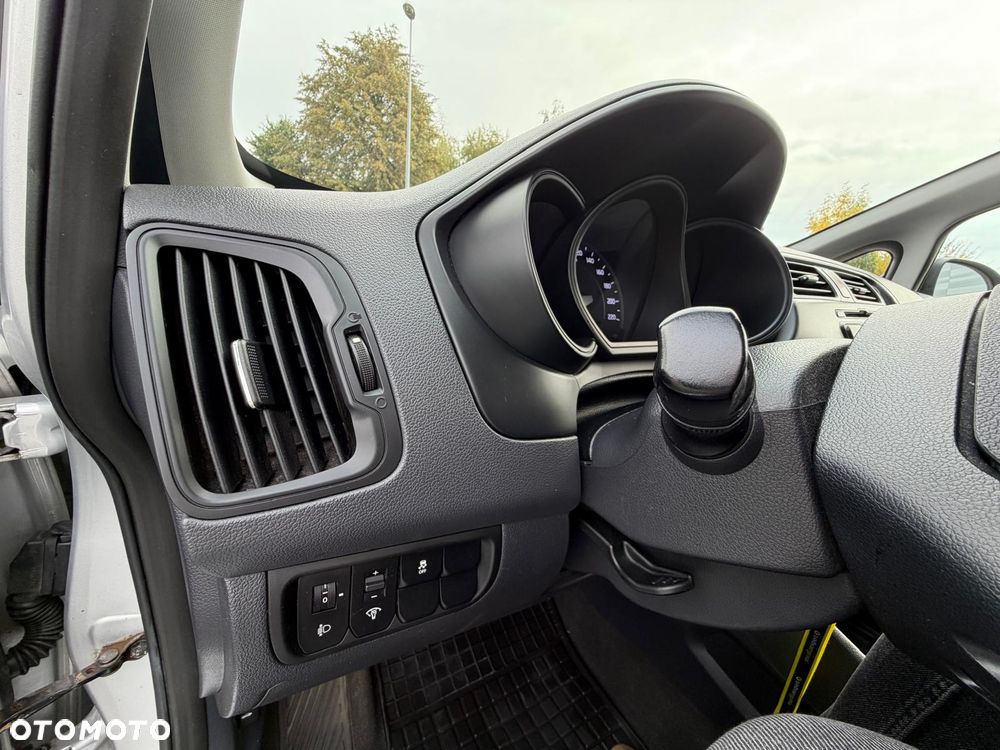 Kia Rio - 18