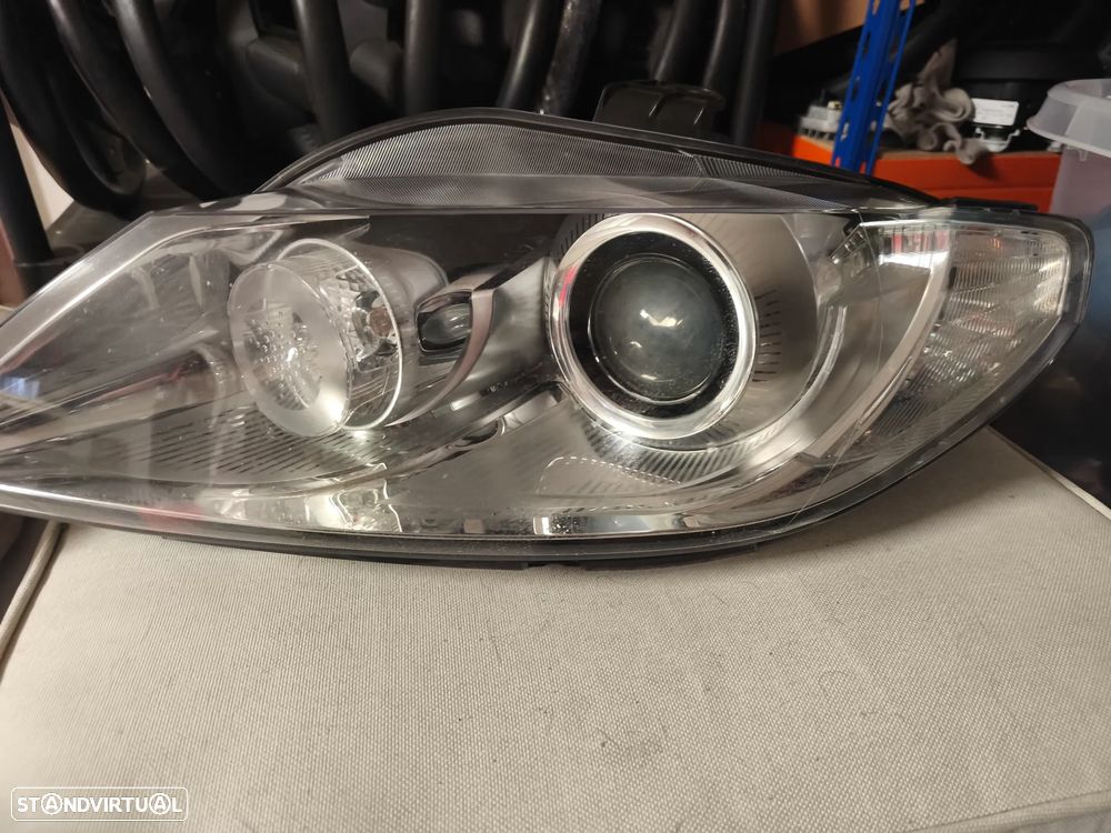 Farol bi-xenon Seat EXEO esquerdo ou direito - 1