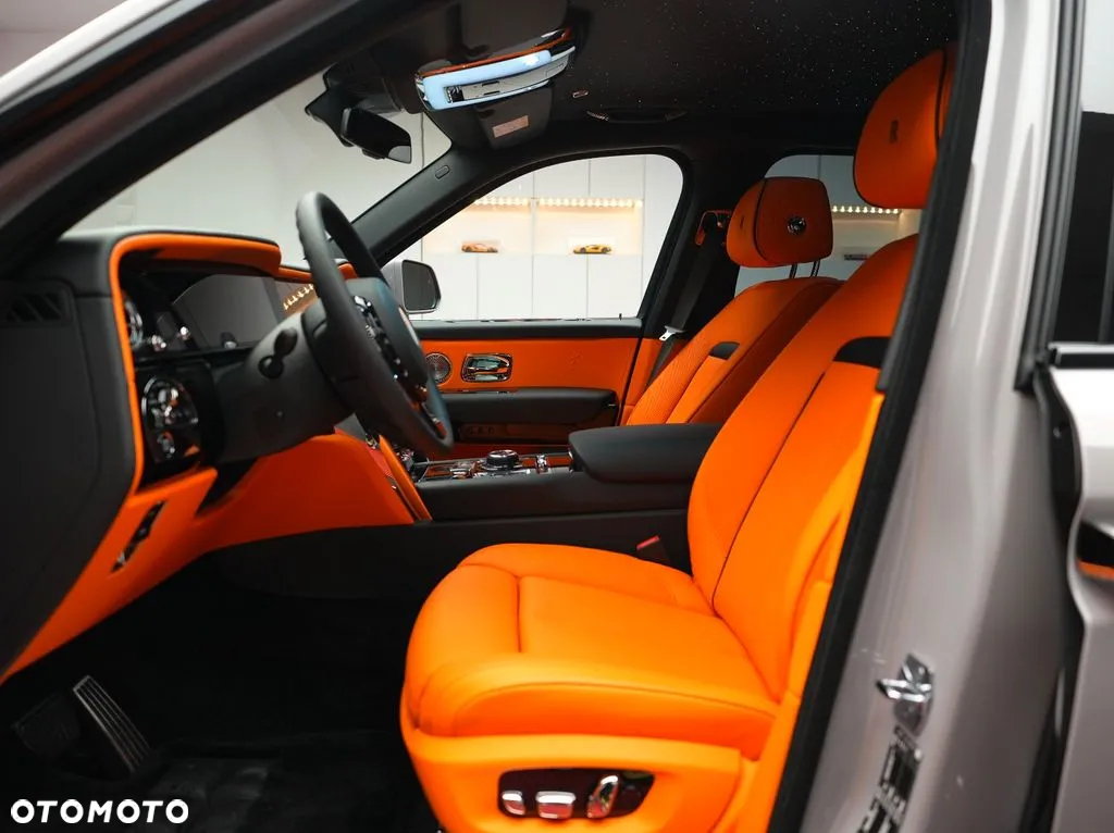 Rolls-Royce Cullinan Black Badge - 20