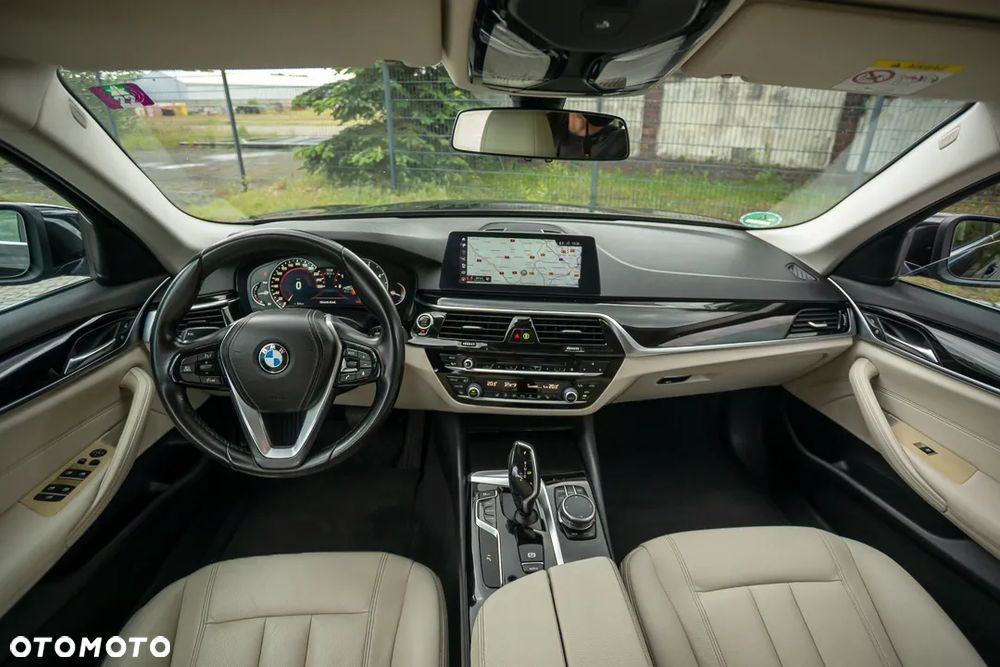 BMW Seria 5 520d Luxury Line - 37