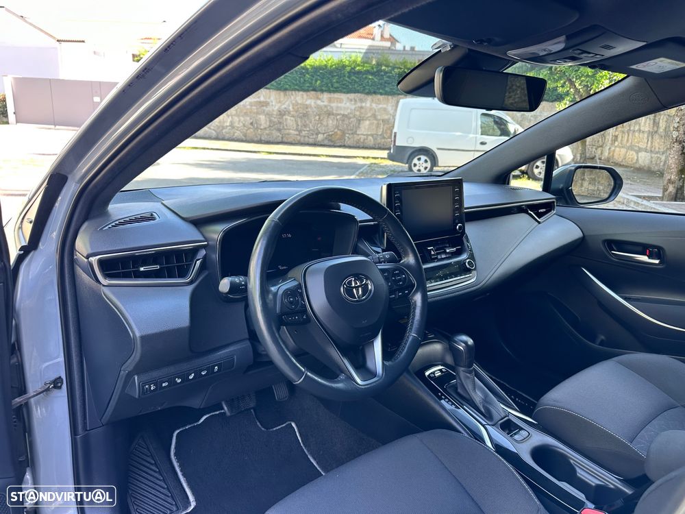 Toyota Corolla 1.8 Hybrid Square Collection - 29
