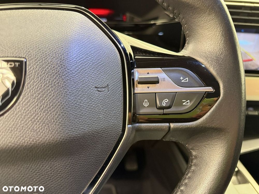 Peugeot 308 BlueHDi 130 EAT8 Allure - 22