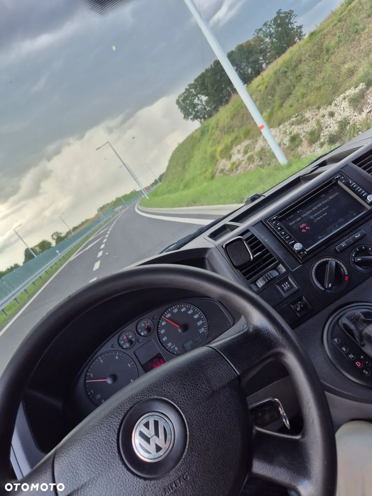Volkswagen Transporter - 30