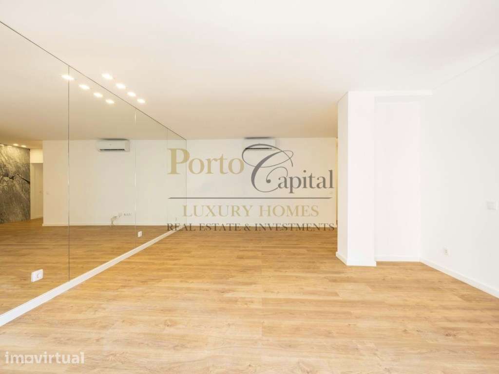 VENDE-SE APARTAMENTO T4 RENOVADO NA BOAVISTA - Grande imagem: 5/38