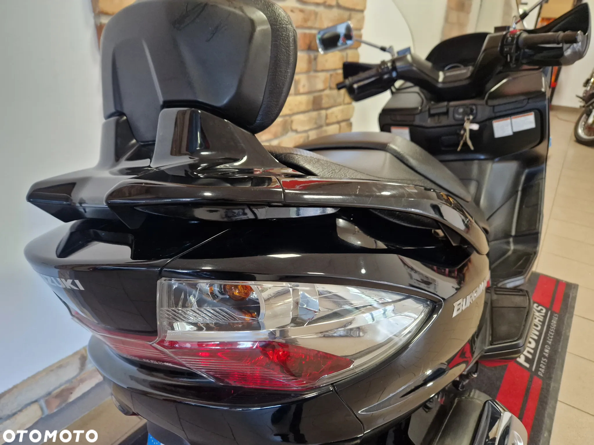 Suzuki Burgman - 29