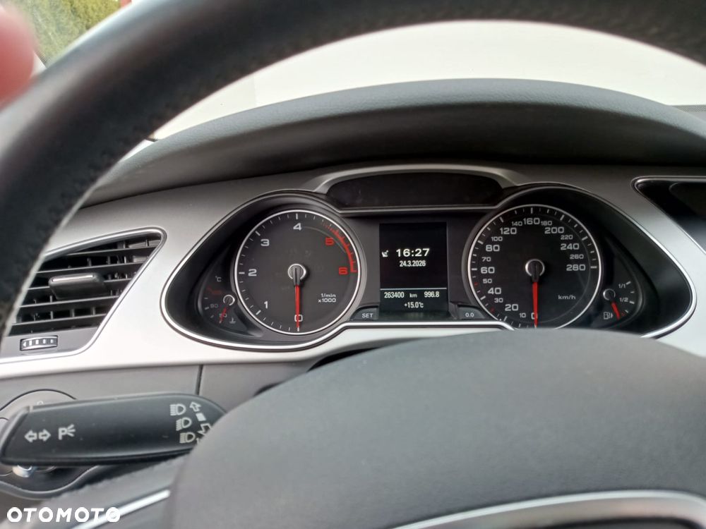 Audi A4 Avant 2.0 TDI S tronic - 11