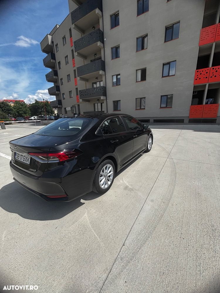 Toyota Corolla - 1