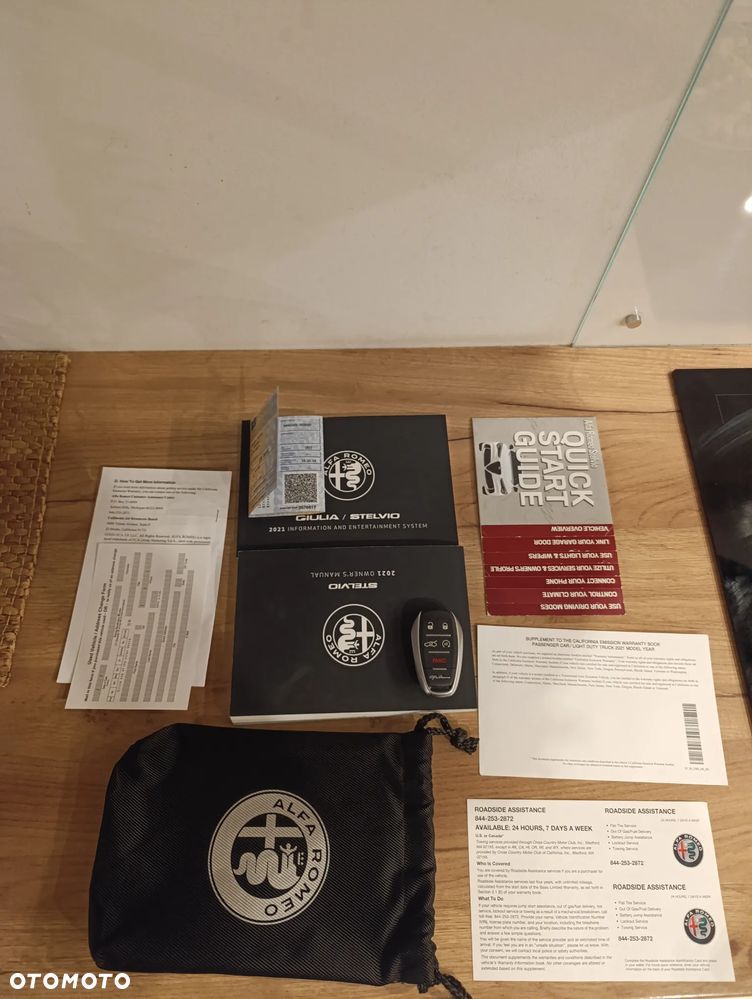 Alfa Romeo Stelvio 2.0 Turbo 16V AT8-Q4 Ti - 38