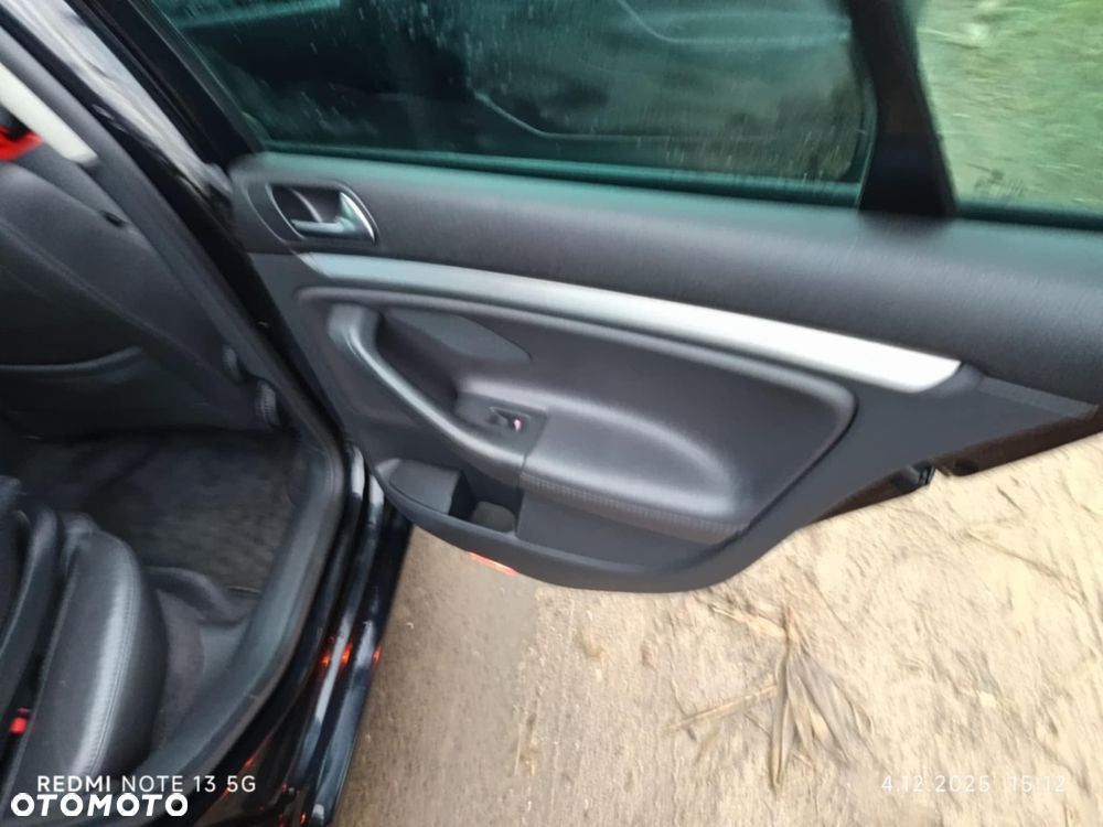 Volkswagen Jetta 2.0 TDI DPF Sportline - 18