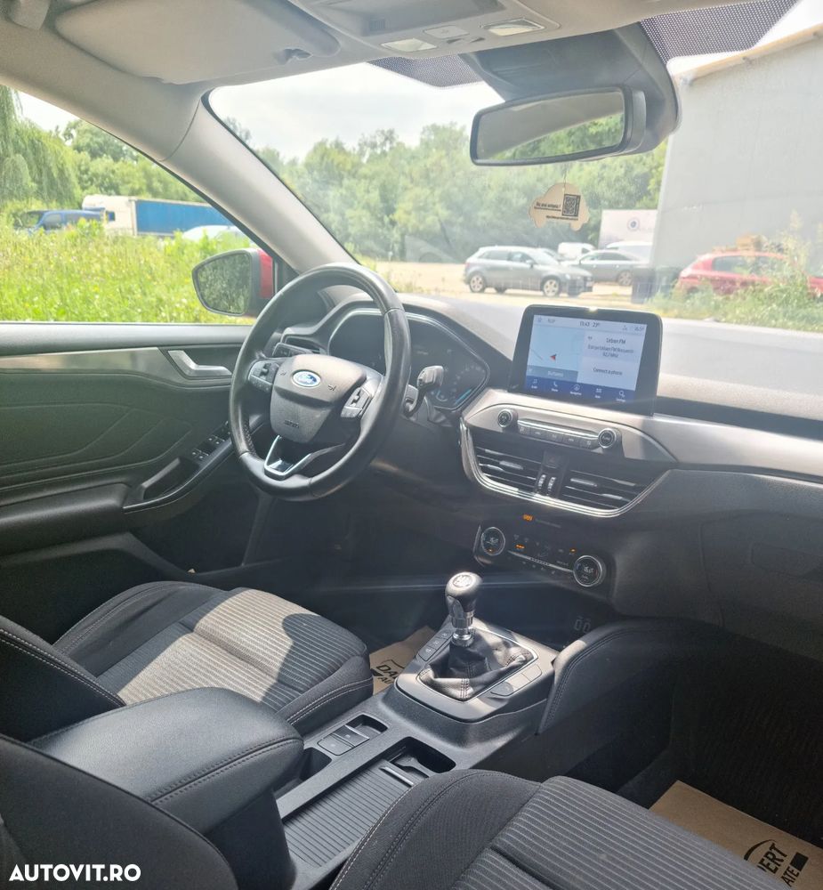 Ford Focus 1.0 EcoBoost Titanium Business - 17