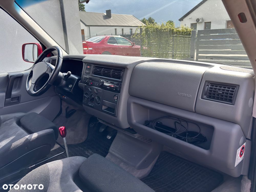 Volkswagen Multivan - 9
