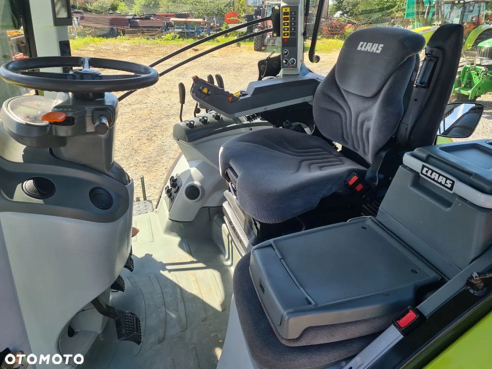 Claas Axion 800 - 9
