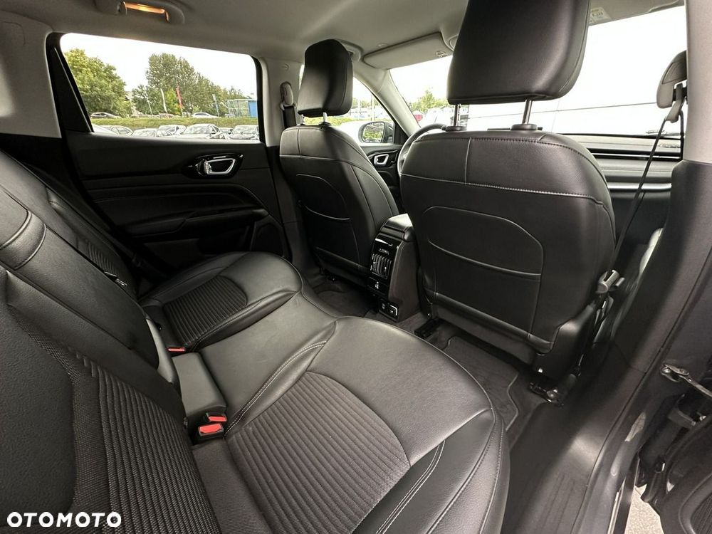 Jeep Compass - 16