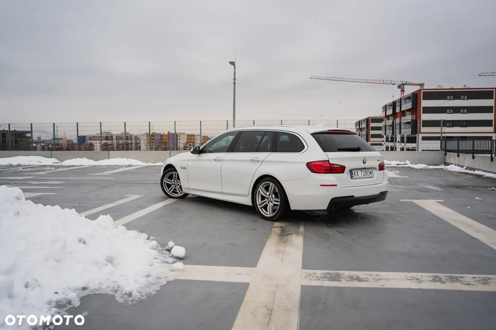 BMW Seria 5 520d xDrive - 5