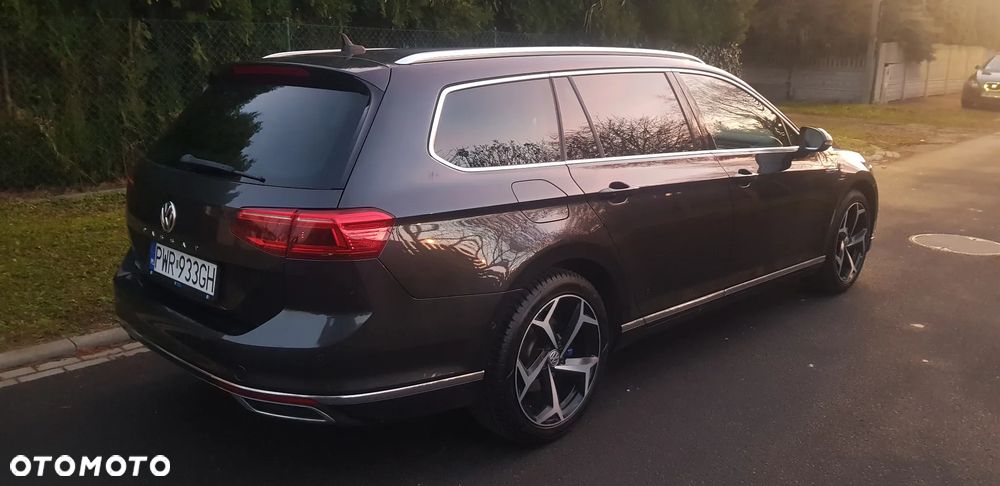 Volkswagen Passat - 10