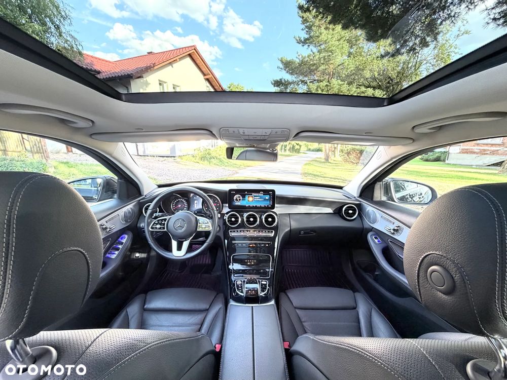 Mercedes-Benz Klasa C 300 d 4MATIC 9G-TRONIC - 19