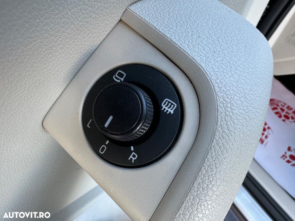 Skoda Octavia 1.6 TDI DSG Style - 22