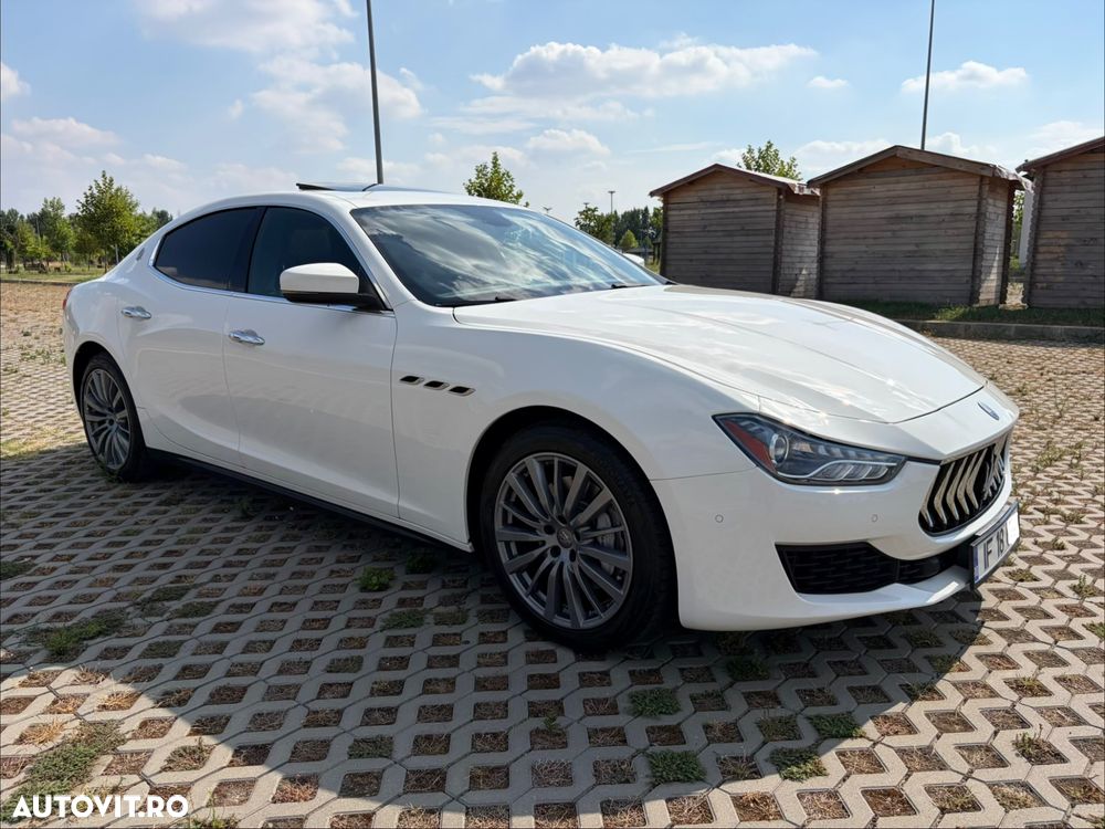 Maserati Ghibli GranLusso - 2