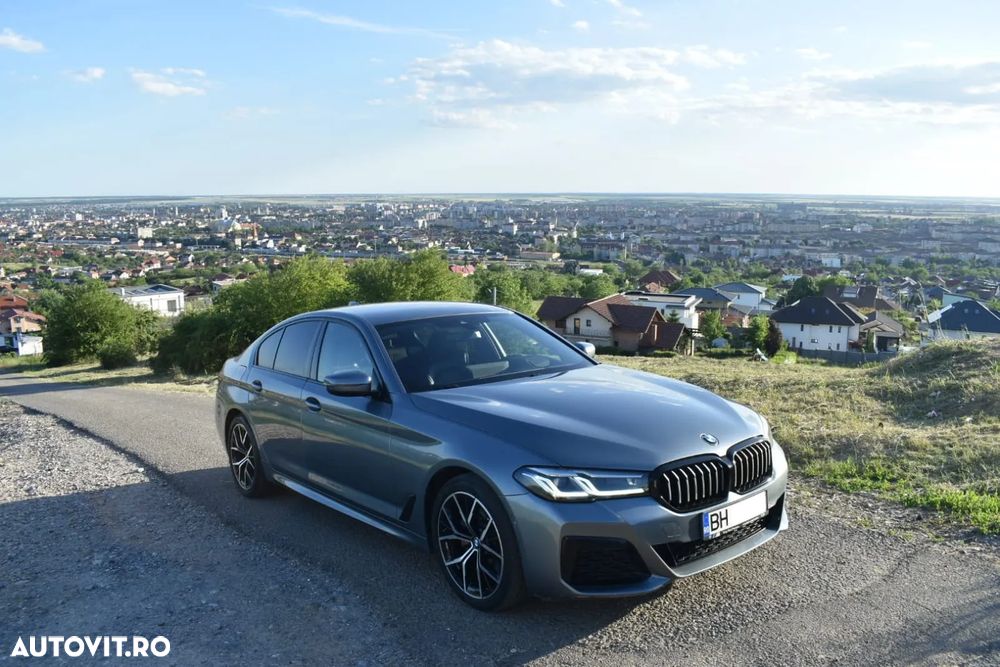 BMW Seria 5 520d xDrive AT - 9