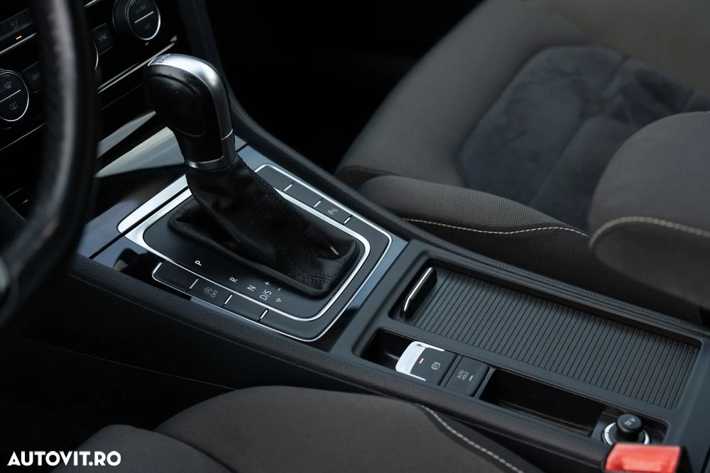 Volkswagen Golf 1.6 TDI DSG BMT Highline - 13