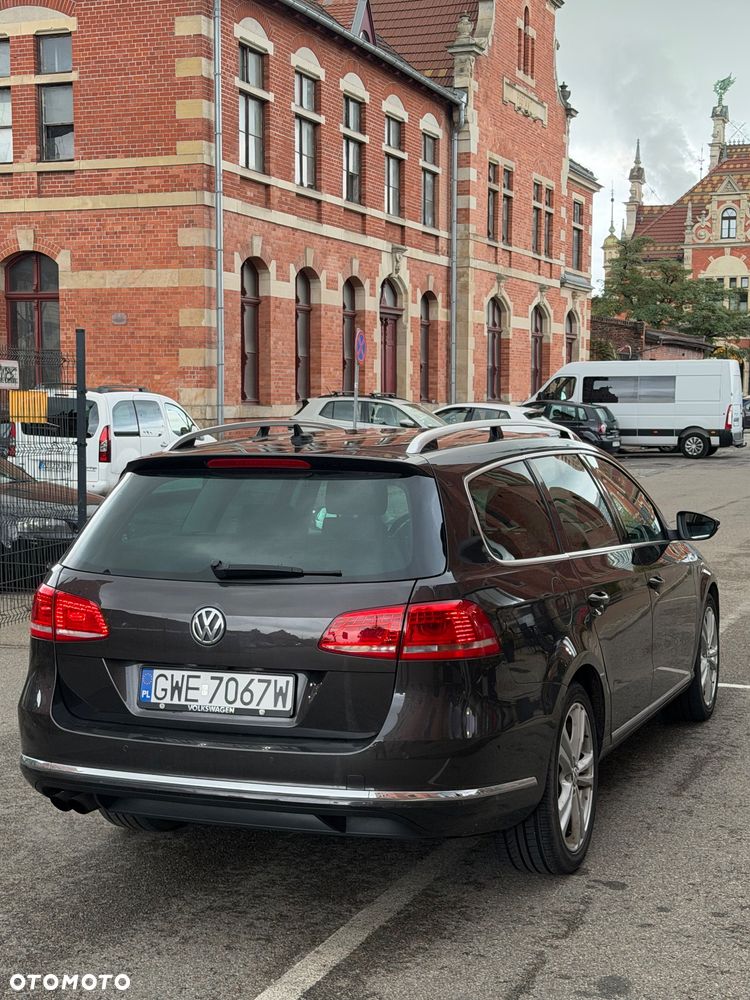 Volkswagen Passat 2011 photo 4