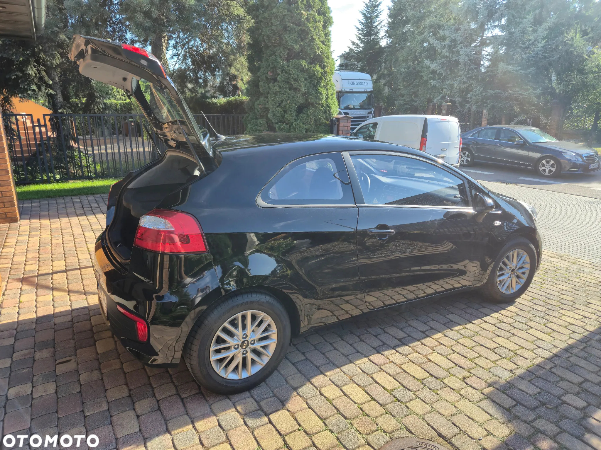 Kia Rio - 8