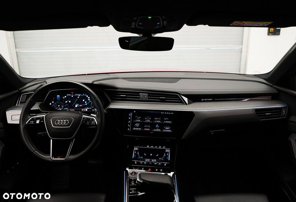 Audi e-tron - 18