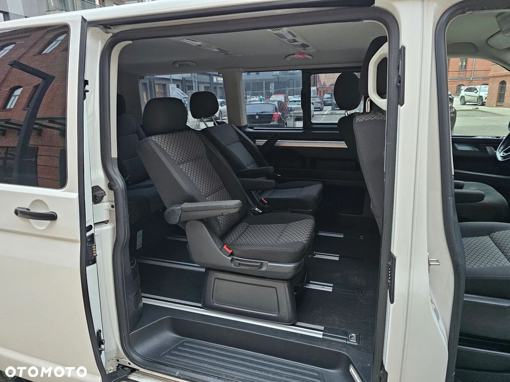 Volkswagen Multivan - 9