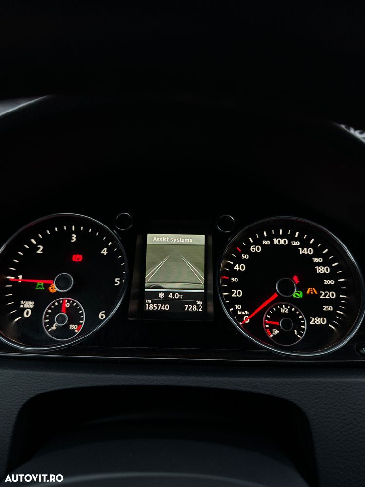 Volkswagen Passat CC 2.0 TDI BlueMotion Technology DSG Exclusive - 36