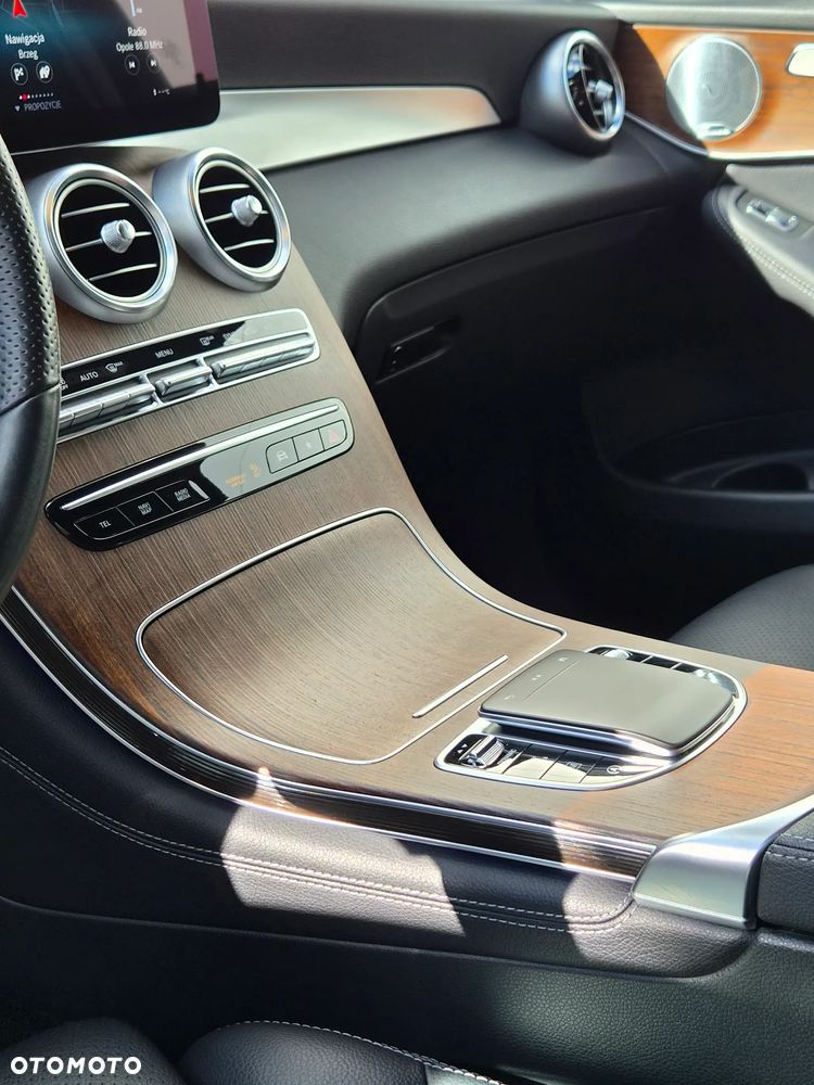 Mercedes-Benz GLC - 6
