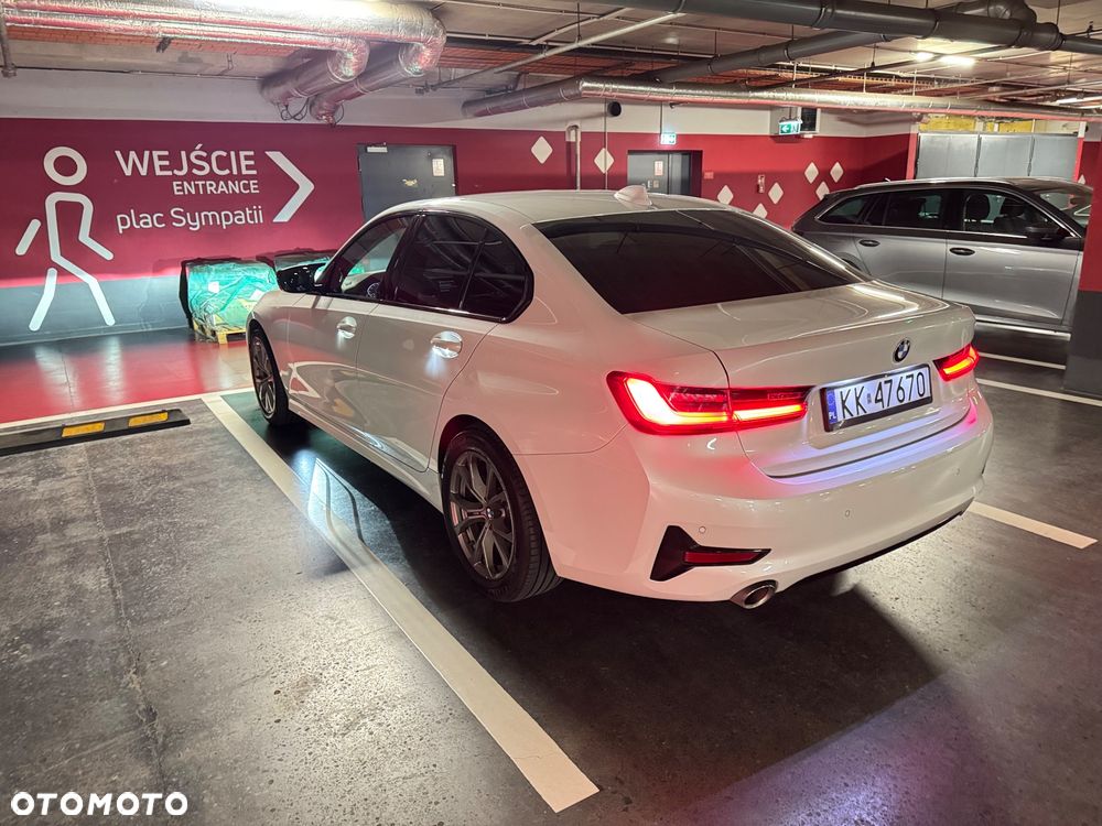 BMW Seria 3 320d - 35