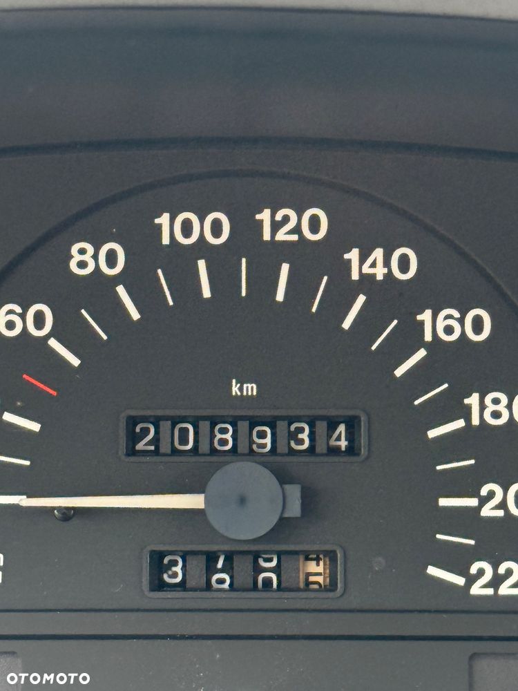 Opel Astra 1.6 GL - 9