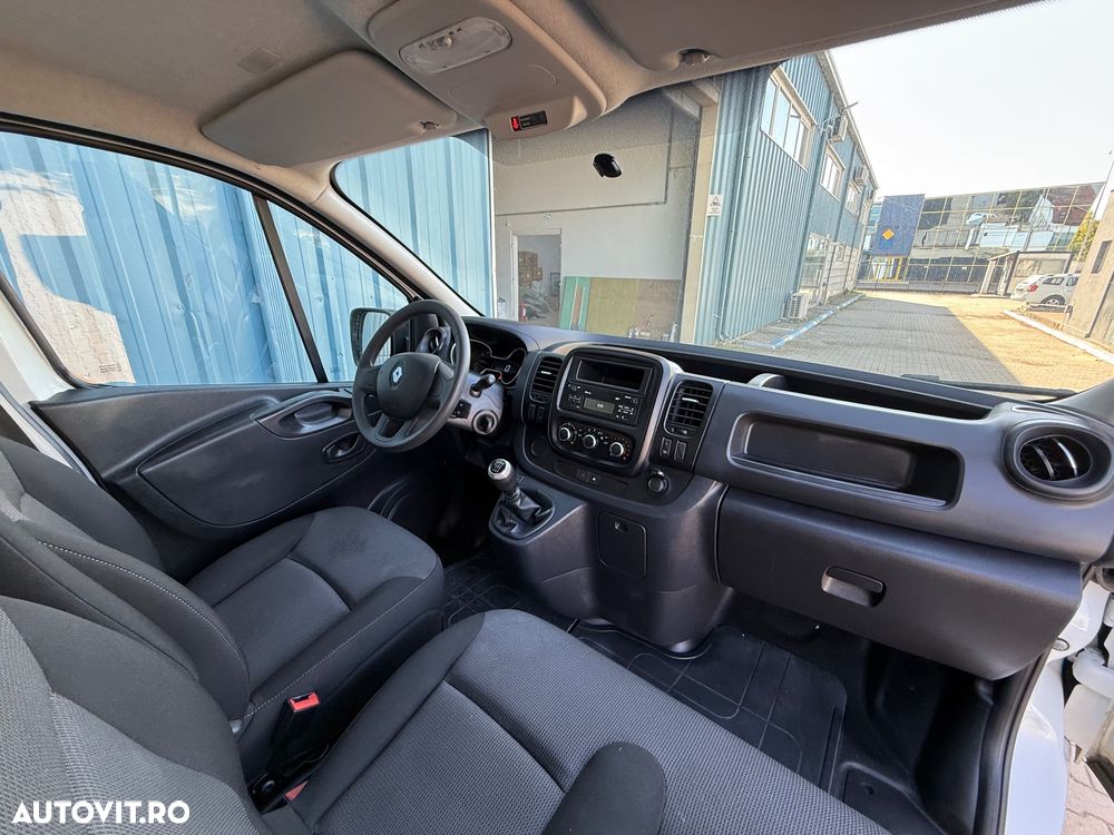 Renault Trafic 2.0 Blue dCi 146CP Authentique L2H2 - 22