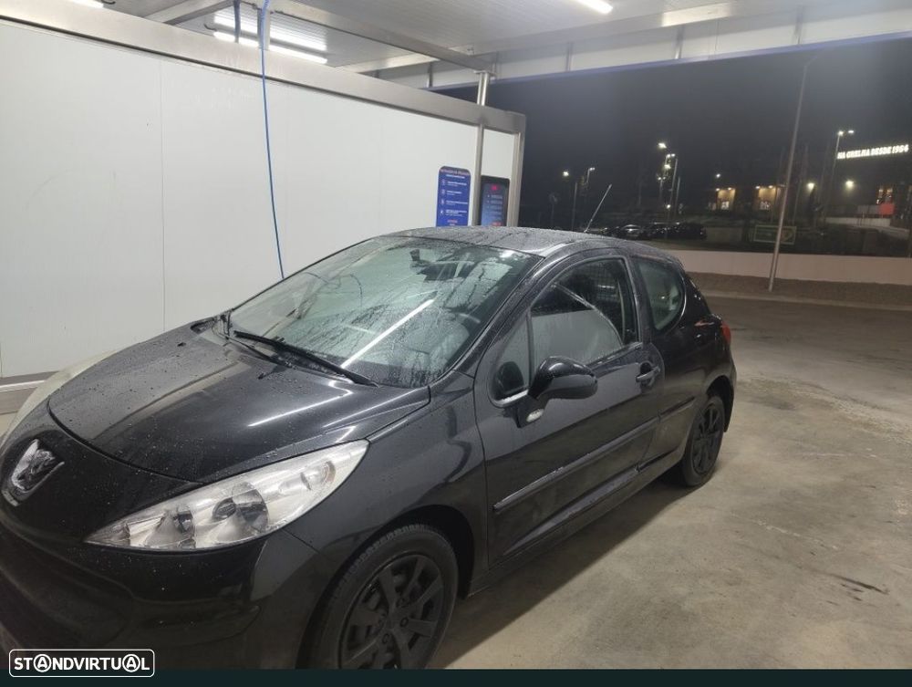 Peugeot 207 1.4 HDi Urban - 2