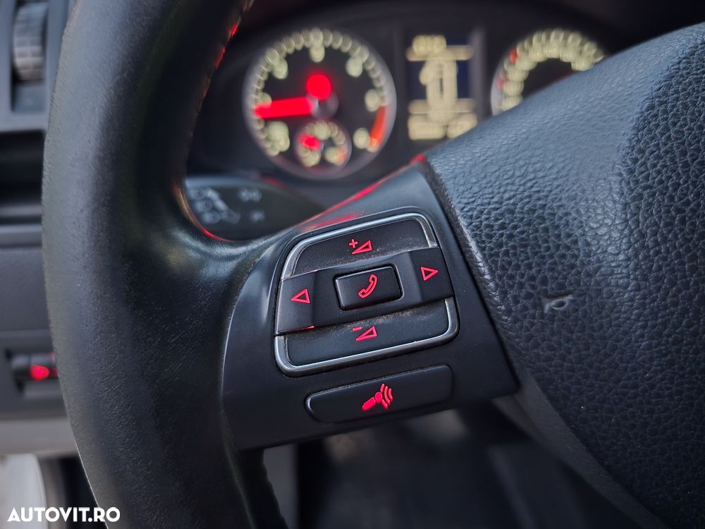 Volkswagen Transporter - 24