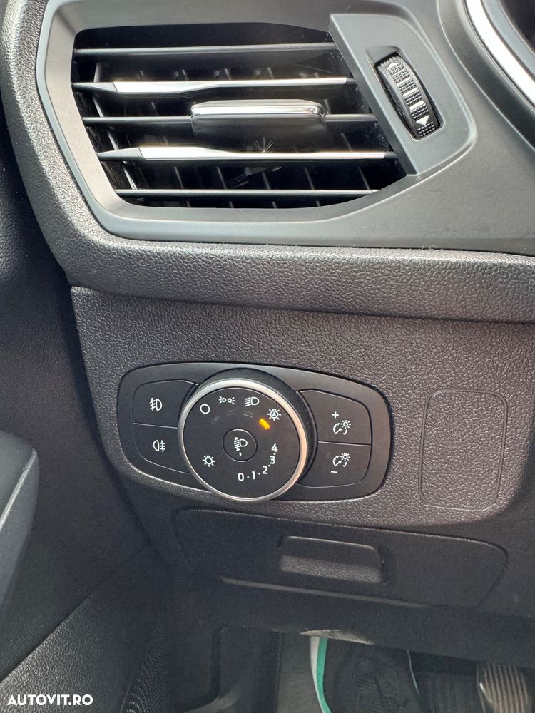 Ford Focus - 16