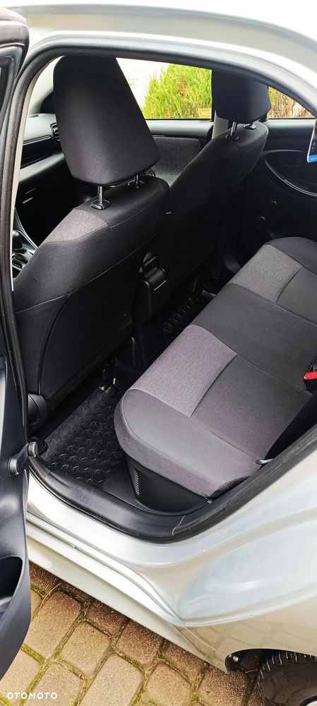 Toyota Yaris - 9